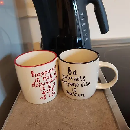 Hidden Gem * 地拉那