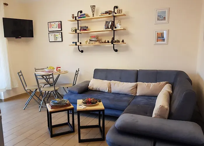 Hidden Gem * Тирана